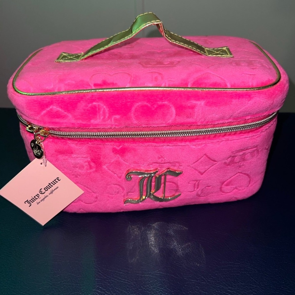 Juicy couture travel cosmetics case with lotion bottle